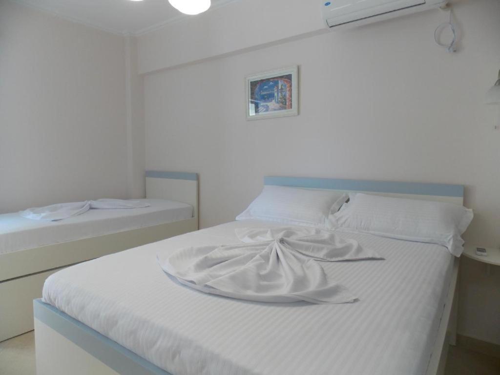 Amber Apartments ซารานเดอ ภายนอก รูปภาพ