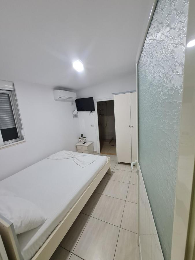 Amber Apartments ซารานเดอ ภายนอก รูปภาพ