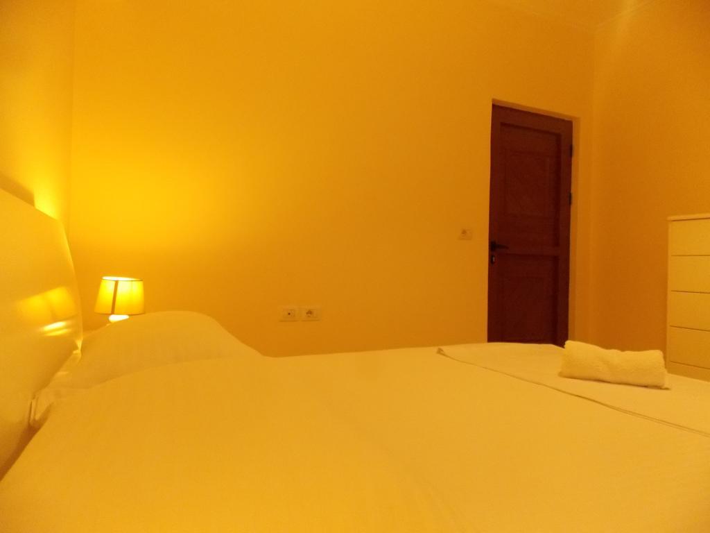 Amber Apartments ซารานเดอ ภายนอก รูปภาพ