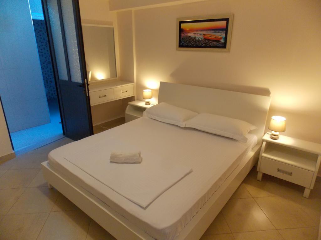 Amber Apartments ซารานเดอ ภายนอก รูปภาพ