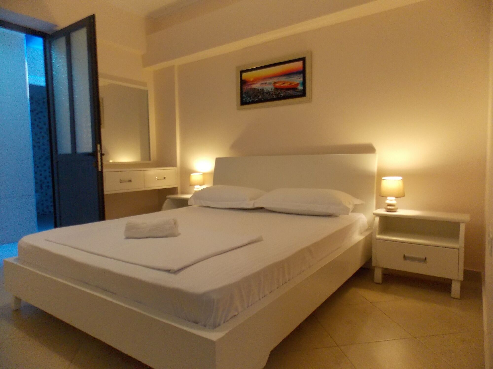Amber Apartments ซารานเดอ ภายนอก รูปภาพ